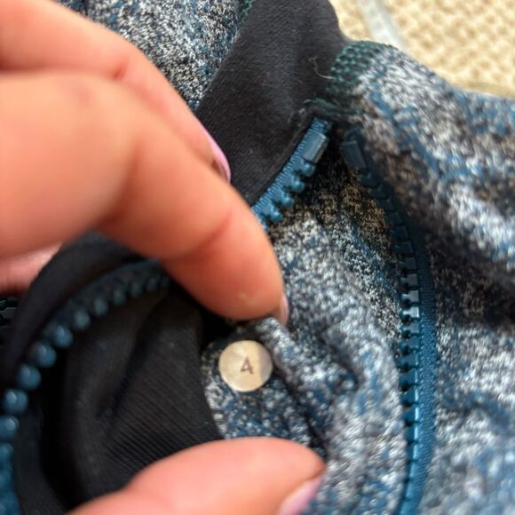 Ladies Lululemon Define Jacket Brushed Rose‎ Herringbone Pattern Size 4 - Picture 15 of 16